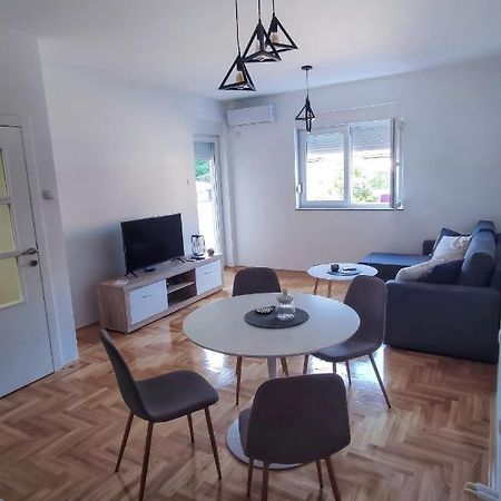 Apartman Vukovic Требинье Экстерьер фото