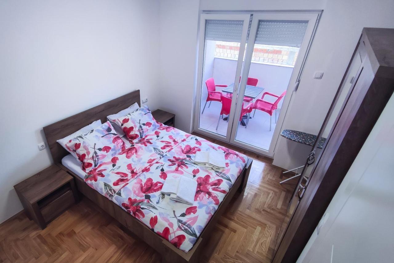 Apartman Vukovic Требинье Экстерьер фото